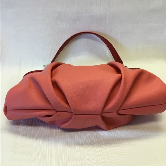 New Vera Wang Bag - Picture 4 of 9